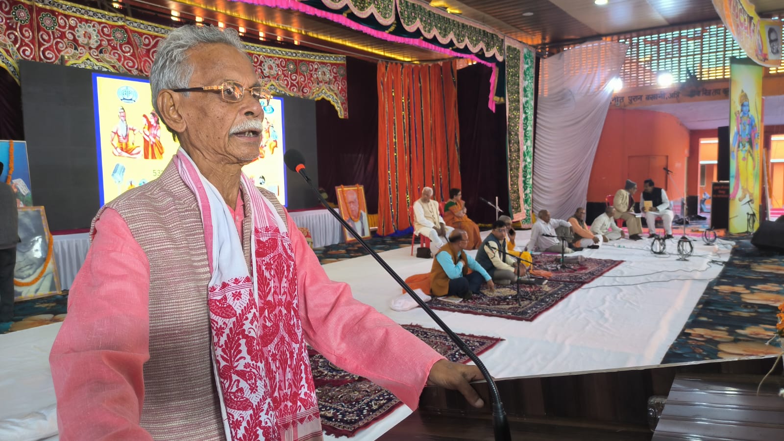 राष्ट्रीय रामायण मेले में संतों की वाणी से गूंजा परिसर: आस्था, अध्यात्म और संस्कृति का संगम